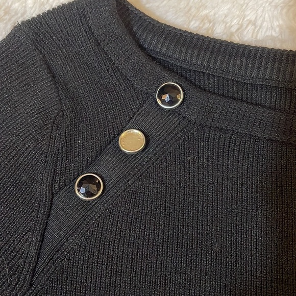 White House Black Market‎ Top - Picture 5 of 6